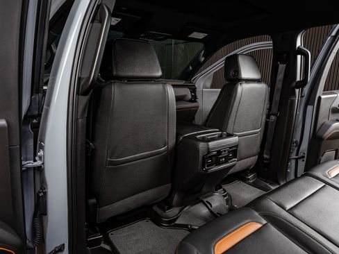 Used 2024 GMC Sierra 1500 AT4 w/ AT4 Preferred Package image 34