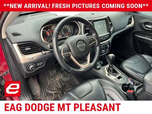 Used 2016 Jeep Cherokee Limited AWD/4WD image 6