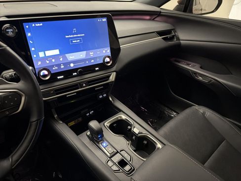 Used 2023 Lexus RX 350 w/ Cold Area Package AWD/4WD image 17