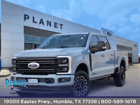 Used 2025 Ford F250 Platinum w/ FX4 Off-Road Package image 1