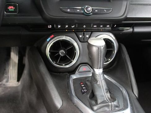 Used 2017 Chevrolet Camaro LT RWD image 19