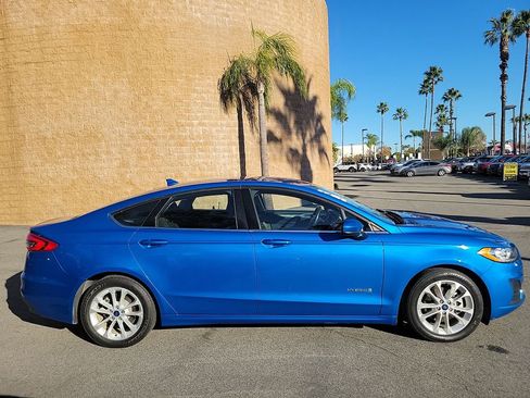 Used 2019 Ford Fusion SE image 7