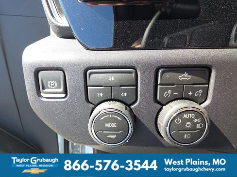 New 2026 Chevrolet Silverado 3500 LT w/ Convenience Package AWD/4WD image 21