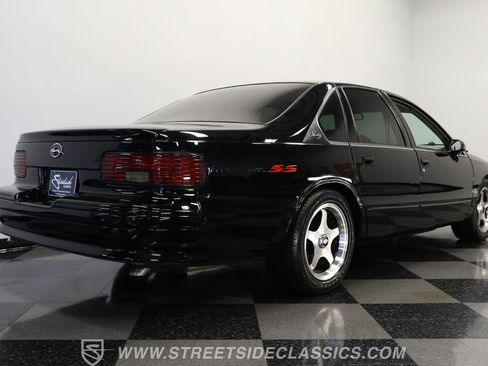 Used 1994 Chevrolet Impala SS RWD image 26