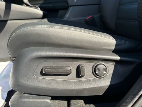 Used 2024 Honda CR-V EX-L image 13