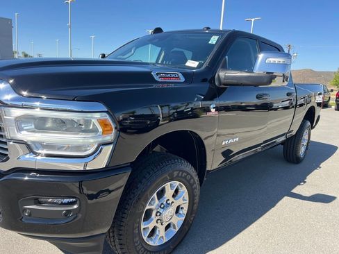 Used 2024 RAM 2500 Laramie w/ Safety Group AWD/4WD image 11