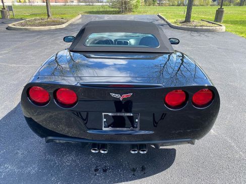 Used 2006 Chevrolet Corvette Convertible w/ Preferred Equipment Group RWD image 12
