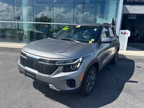 Certified 2024 Kia Seltos S AWD/4WD image 2