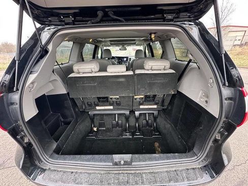 Used 2015 Toyota Sienna Limited Premium AWD/4WD image 26
