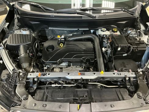 Certified 2023 GMC Terrain SLT w/ LPO, Floor Liner Package AWD/4WD image 3