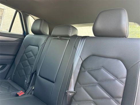 New 2026 Volkswagen Atlas Cross Sport SE image 23