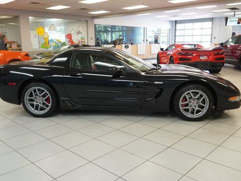 Used 2002 Chevrolet Corvette Z06 w/ Memory Pkg RWD image 14