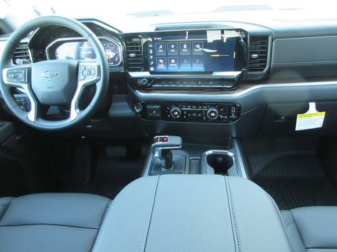 New 2026 Chevrolet Silverado 1500 LT Trail Boss w/ LT Trail Boss Premium Package AWD/4WD image 17