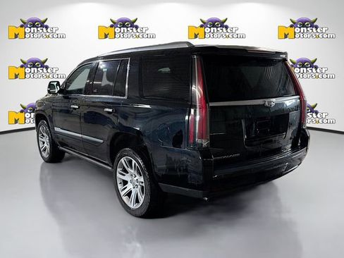 Used 2017 Cadillac Escalade Premium Luxury image 6