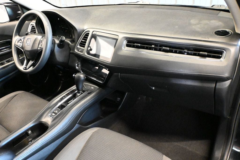 Used 2022 Honda HR-V EX image 10