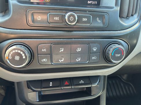 Used 2021 Chevrolet Colorado W/T w/ WT Convenience Package RWD image 18