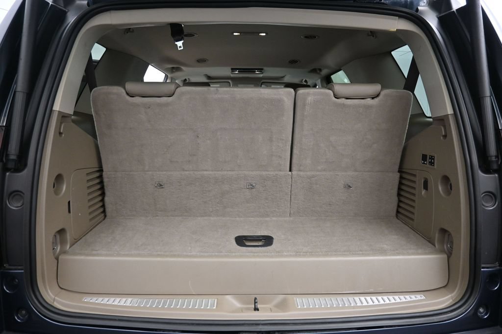 Used 2019 Chevrolet Tahoe LT AWD/4WD image 3