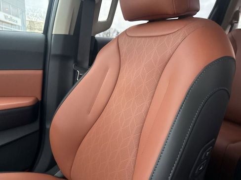 New 2026 Kia Carnival EX FWD image 41