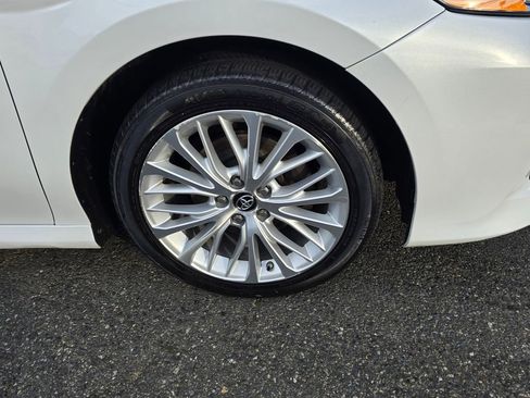 Used 2018 Toyota Camry XLE w/ Audio Package image 9