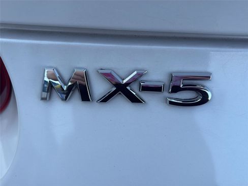 Used 2020 MAZDA MX-5 Miata 100th Anniversary RWD image 14