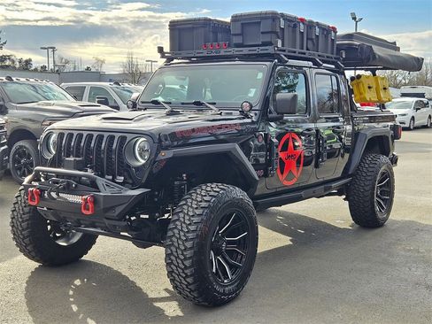 Certified 2023 Jeep Gladiator Rubicon w/ Cold Weather Group image 3