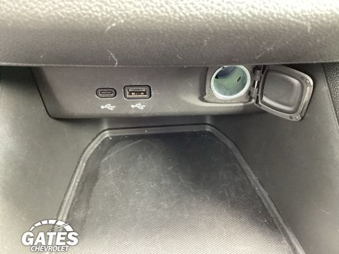 Used 2025 Buick Envista Preferred FWD image 17