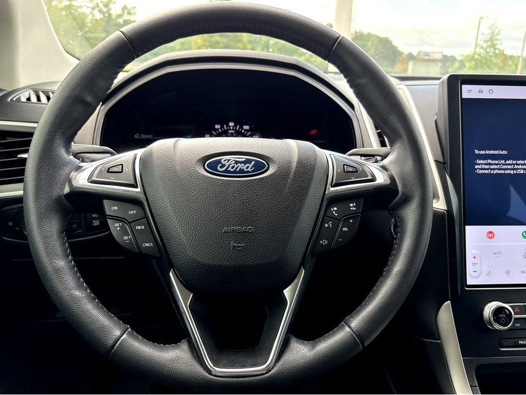 Used 2024 Ford Edge SEL w/ Convenience Package AWD/4WD image 12