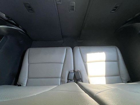 Used 2017 Hyundai Santa Fe AWD image 23