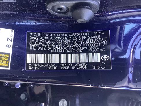 Used 2024 Toyota Corolla SE w/ SE Package AWD/4WD image 22