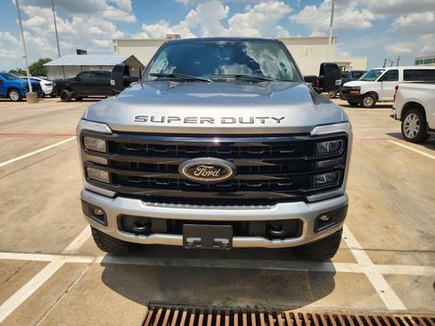Used 2024 Ford F250 Lariat w/ Tremor Off-Road Package AWD/4WD image 2