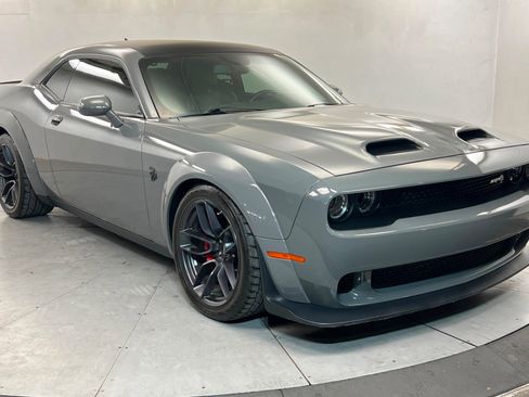 Used 2019 Dodge Challenger SRT Hellcat Redeye RWD image 8