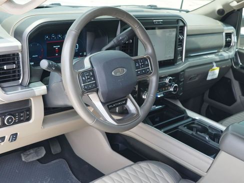 Certified 2025 Ford F450 Platinum w/ Platinum Plus Package AWD/4WD image 9