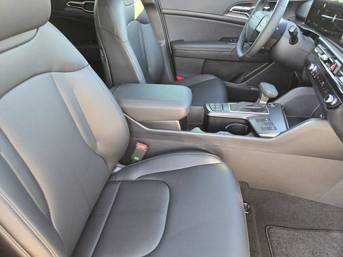 New 2026 Kia Sportage SX FWD image 10