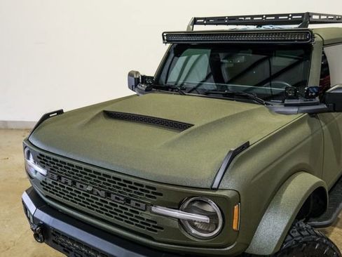 Used 2022 Ford Bronco Wildtrak image 6