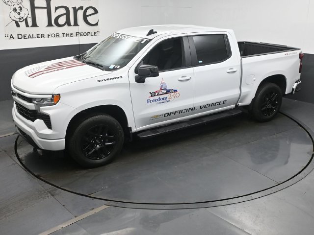 New 2026 Chevrolet Silverado 1500 RST w/ LPO, Dark Essentials Package AWD/4WD image 22