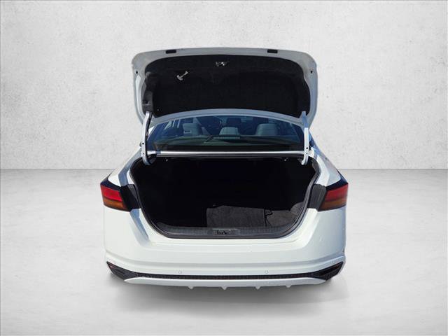 Used 2025 Nissan Altima 2.5 SV FWD image 6