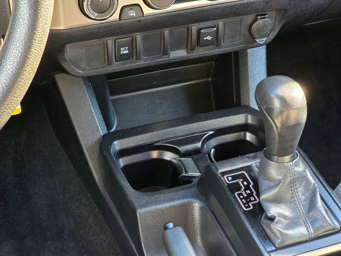 Used 2023 Toyota Tacoma SR AWD/4WD image 29