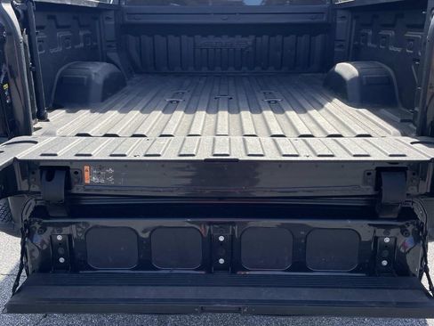 Used 2020 GMC Sierra 2500 AT4 w/ AT4 Premium Package image 12