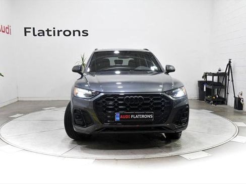 Certified 2025 Audi Q5 2.0T Premium w/ Convenience Plus Package image 6