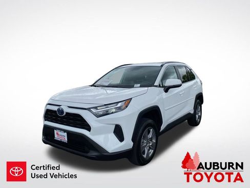 Certified 2024 Toyota RAV4 LE AWD/4WD image 4