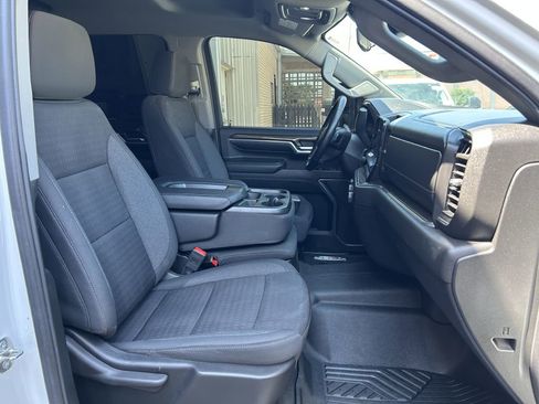 Used 2024 Chevrolet Silverado 2500 LT image 13