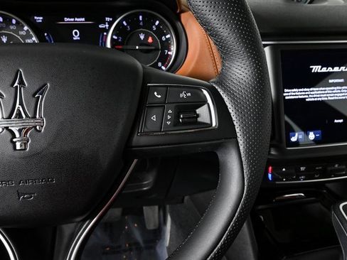 Used 2022 Maserati Levante GT image 12
