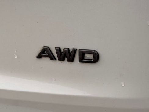 Used 2025 Nissan Rogue SV AWD/4WD image 7