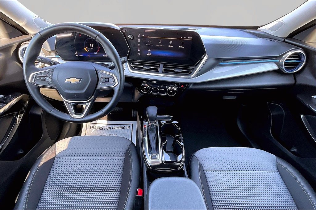Used 2025 Chevrolet Trax LT w/ Driver Confidence Package FWD image 7