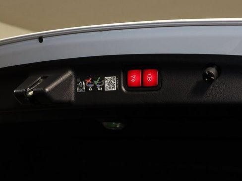 Used 2024 Mercedes-Benz C 300 4MATIC Sedan image 29