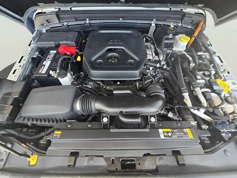 Used 2023 Jeep Wrangler Unlimited AWD/4WD image 21