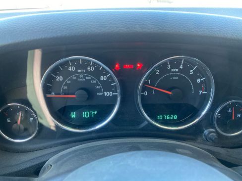 Used 2013 Jeep Wrangler Sport AWD/4WD image 13