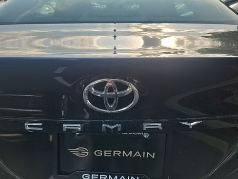 Used 2023 Toyota Camry SE w/ Convenience Package FWD image 9