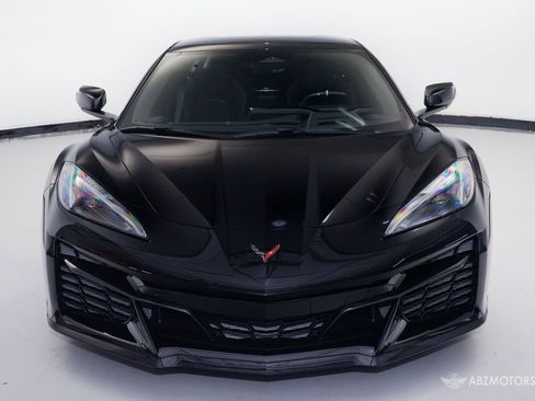 Used 2026 Chevrolet Corvette Z06 w/ Stealth Interior Trim Package RWD image 3