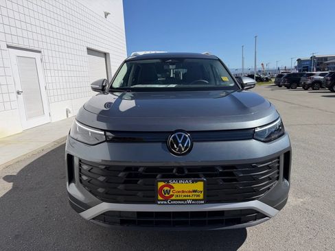 New 2026 Volkswagen Tiguan SE AWD/4WD image 9